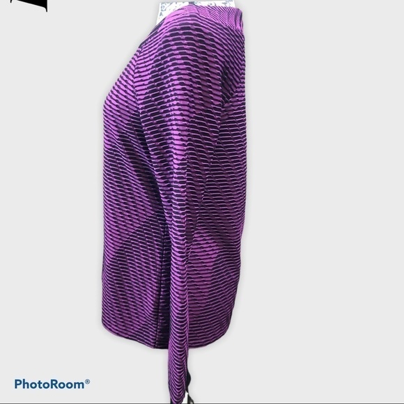 Dana BUCHMAN Fuchsia & Black  top. Size small - Picture 3 of 10